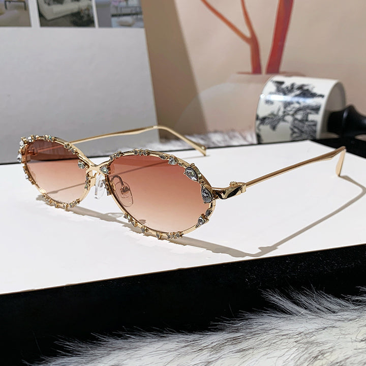 Damen exklusive Sonnenbrille mit funkelndem Strass-Besatz und elegantem Metallrahmen Karnz