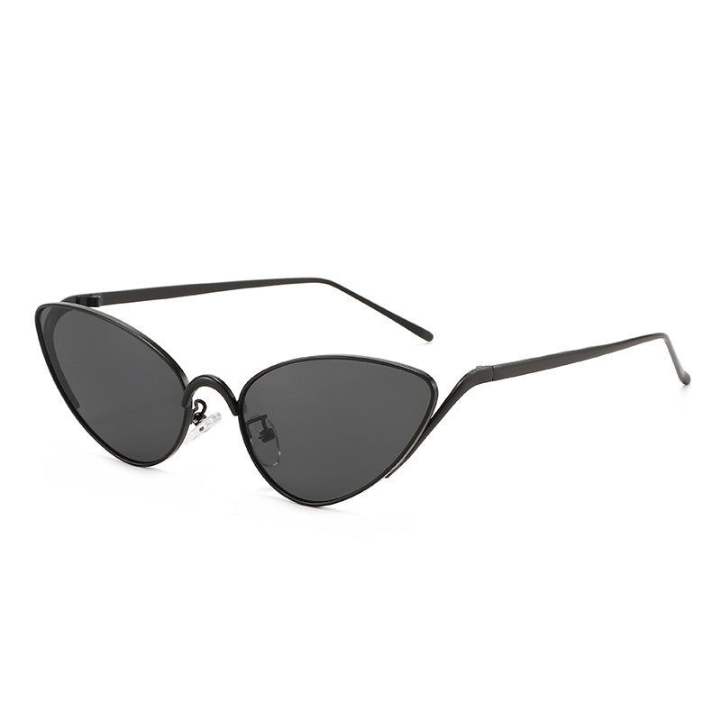 Stilvolle Cat-Eye Sonnenbrille mit leichtem Rahmen Karnz