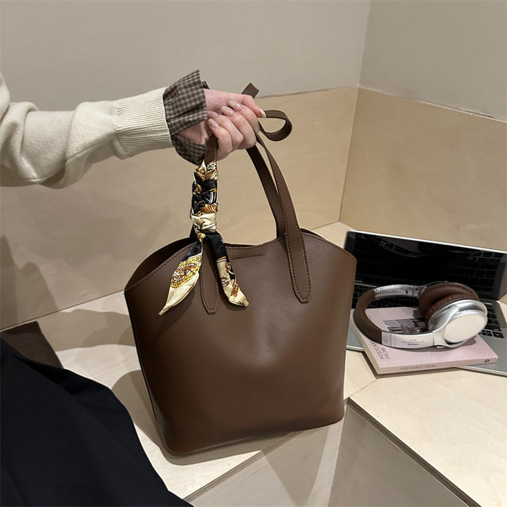 WoChic Designer Tote Bag mit stilvollem Schal Karnz