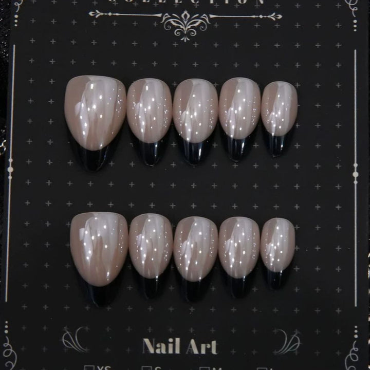Elegante Stiletto-Nagelerweiterungen
