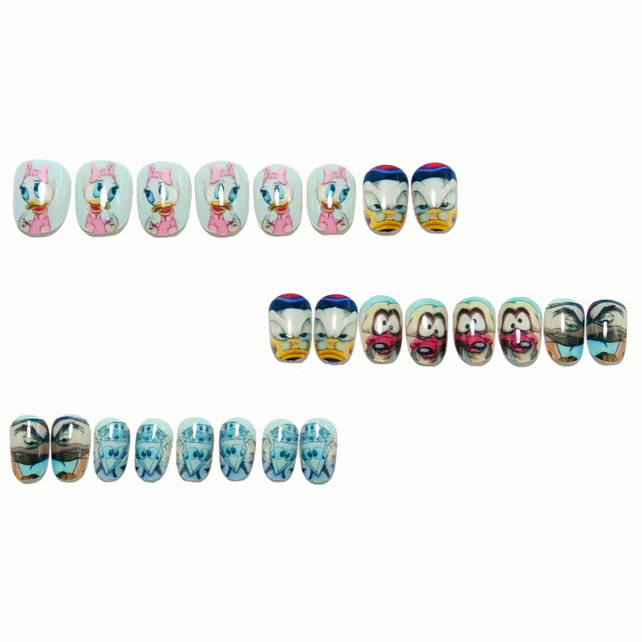 Premium Nagelkunst mit Disney Charakteren Karnz