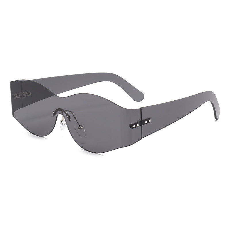 Damen modische Sonnenbrille im futuristischen Look Karnz