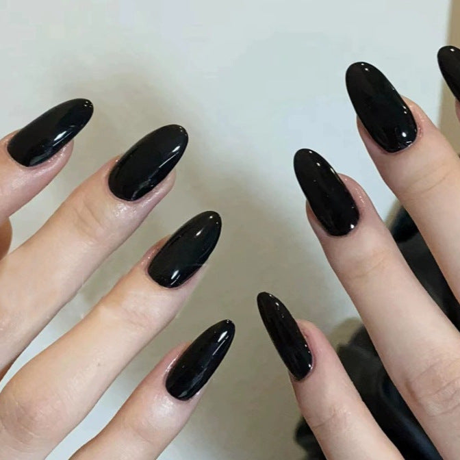 Elegante Mandel-förmige Nagelverlängerungen Karnz