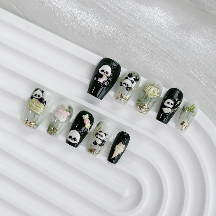 Schmetterlings-verzierte Press-On Nagelset