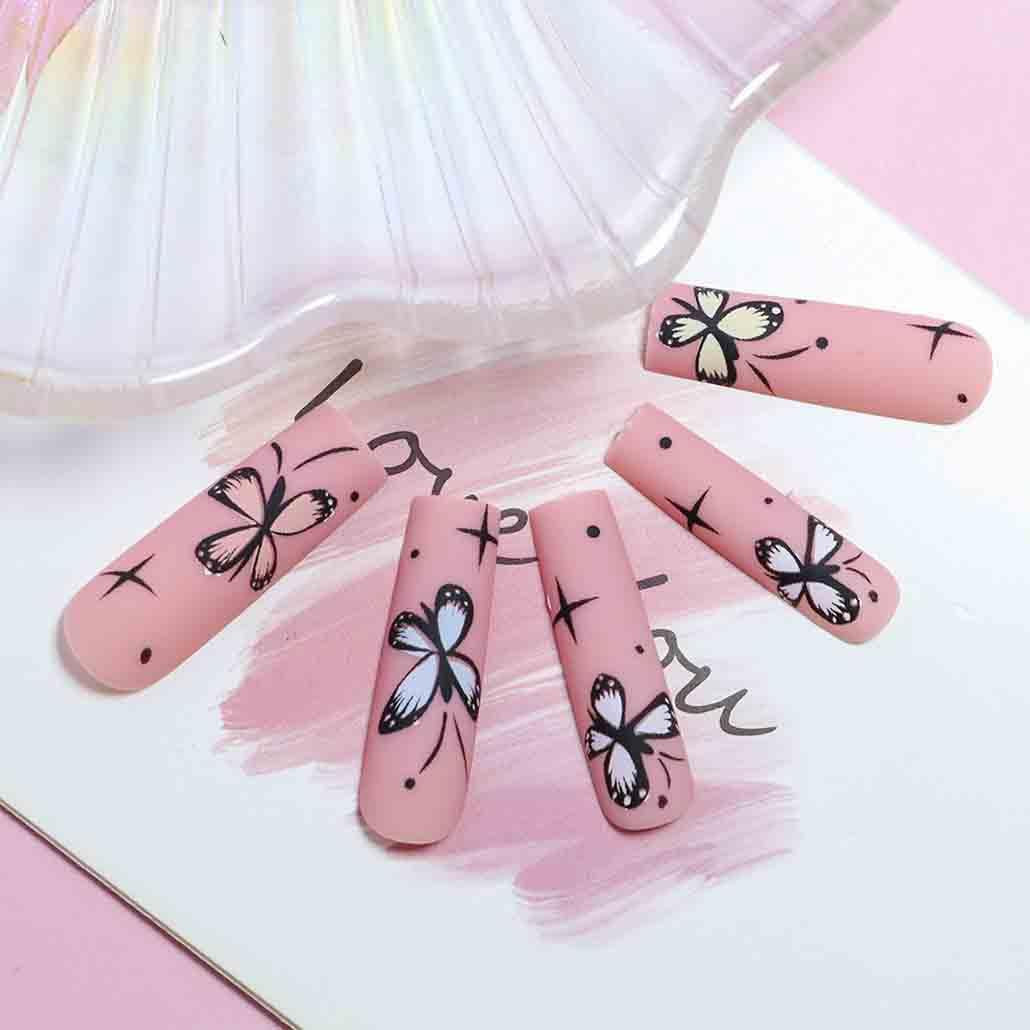 Künstlerische florale Ombre-Nagelspitzen Karnz