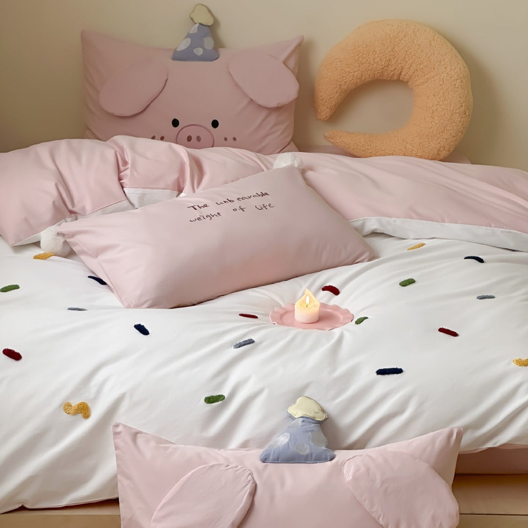 Kinder-Bettwäschegarnitur mit gestickten Sprenkelapplikationen, Kuschelkopfkissen und Wendefunktion