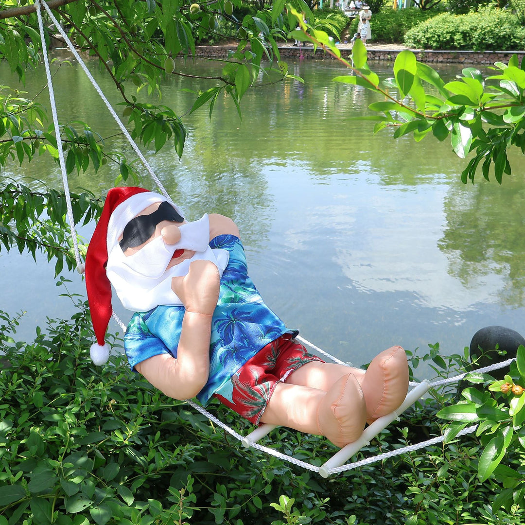 Aufblasbare Weihnachtsmann Dekofigur im entspannten Urlaubsstil