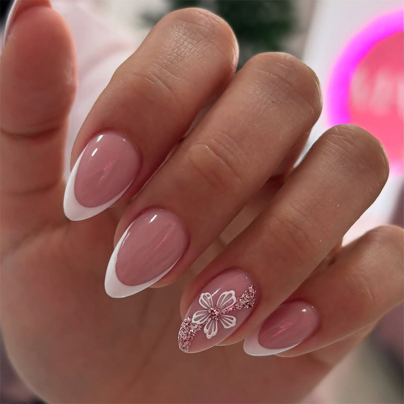 Elegantes floral gestaltetes Press-On Nagelset Karnz