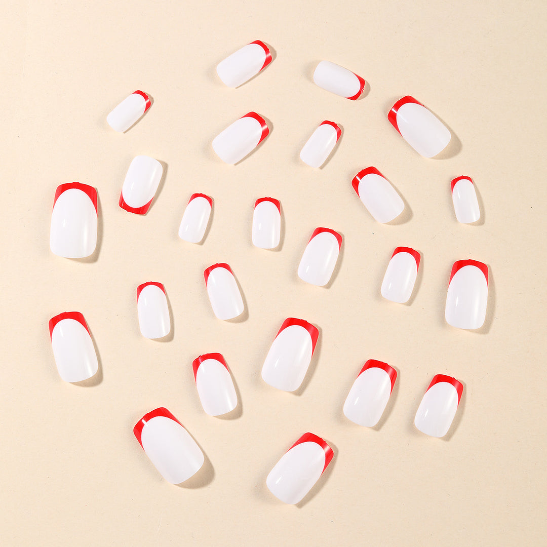 Künstlerisches Französisches Spitzen-Naildesign Karnz