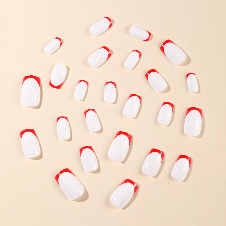 Künstlerisches Französisches Spitzen-Naildesign Karnz