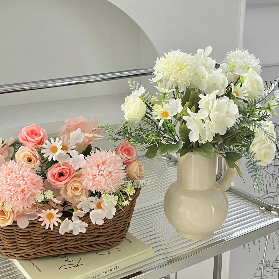 Dekorative Blumenstrauß Karnz