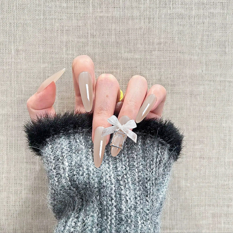 Elegante Kunstnagelspitzen mit glänzendem Finish Karnz