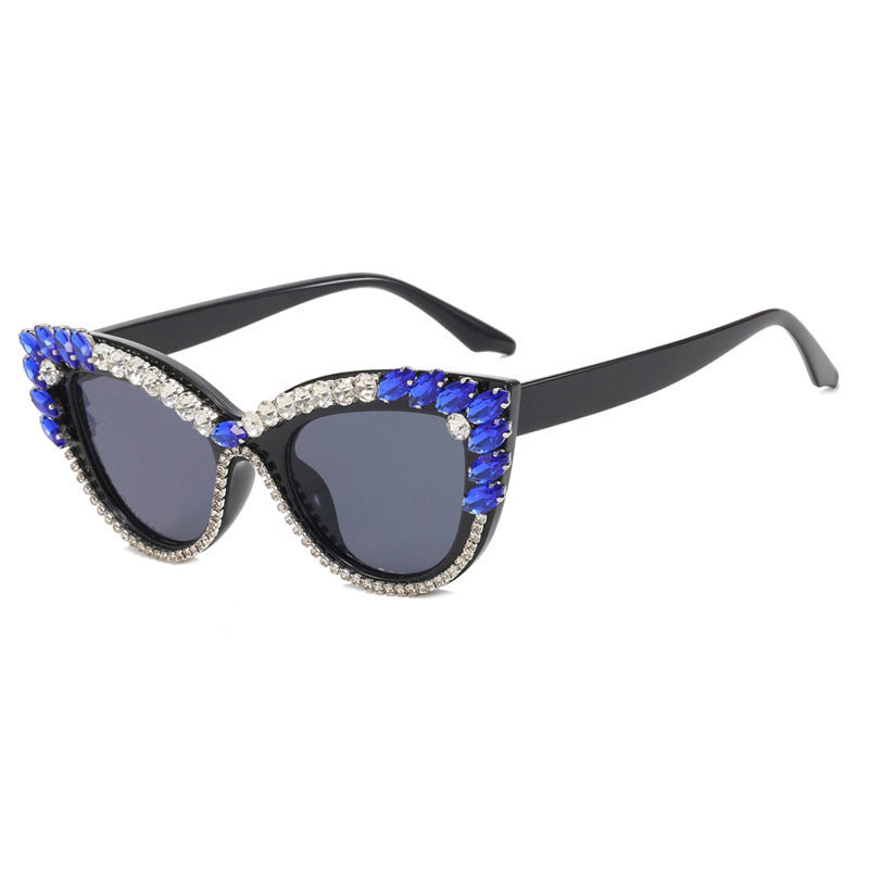 Damen Glamouröse Cat-Eye Sonnenbrille mit extravagantem Crystal-Verzierung Karnz