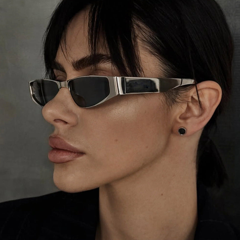 Damen elegante schmal geschnittene Sonnenbrille mit UV-Schutz Karnz