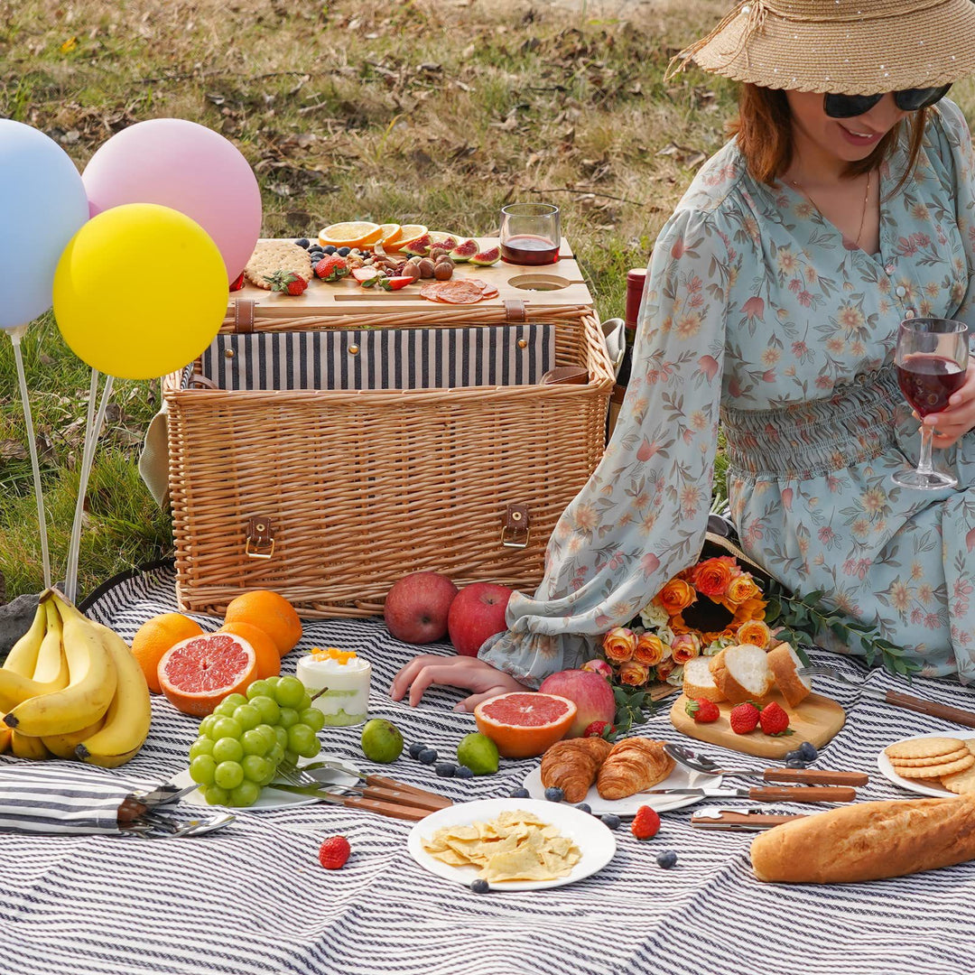 Eleganter Weiden-Picknickkorb mit isoliertem Fach Karnz
