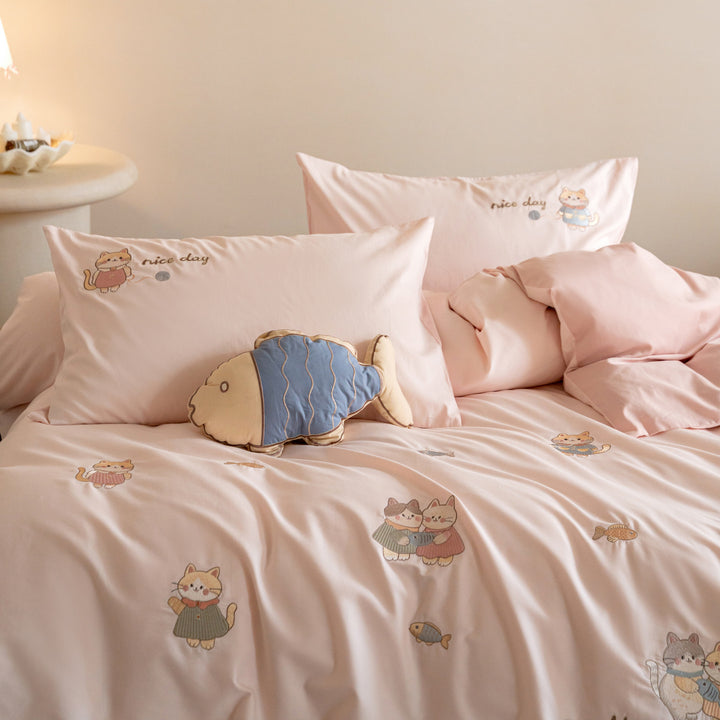 Bestickte Mini-Rose Baumwollsatin Bettwäsche Set mit Schriftzug und umkehrbarem uni Rücken