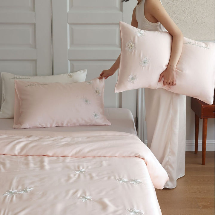 Seidiger Baumwoll-Satin Besticktes Florales Bettbezug-Set mit Applikations-Kissenbezügen