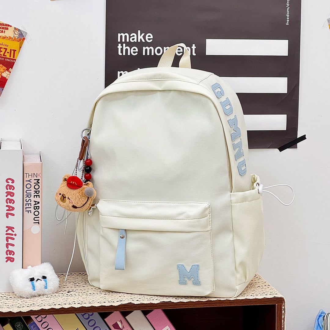 Stylischer Canvas-Rucksack mit plüschigem Schlüsselanhänger Karnz