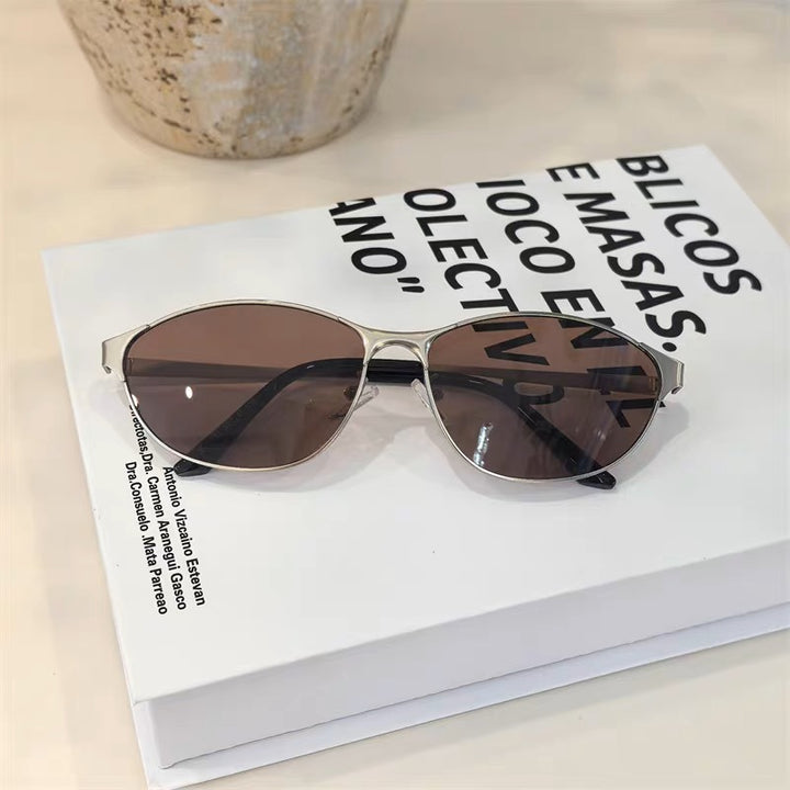 Modische Metal Sonnenbrille Im Modernen Design Karnz