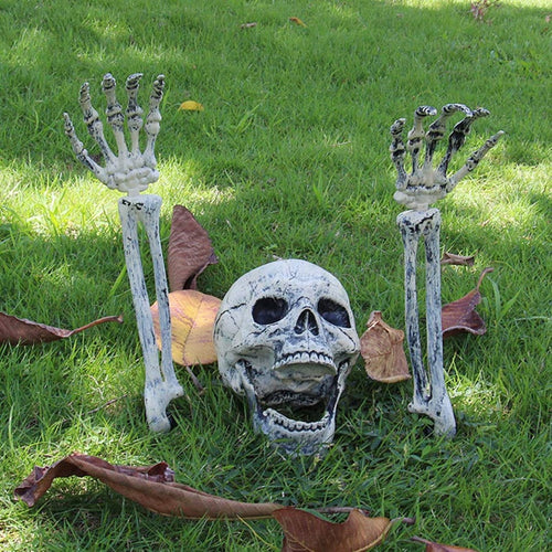 Dekorative Skelett-Hand und Schädel-Dekor Karnz
