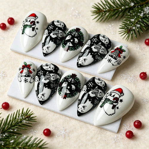 Kunstnägel mit Weihnachtlichem Design Karnz
