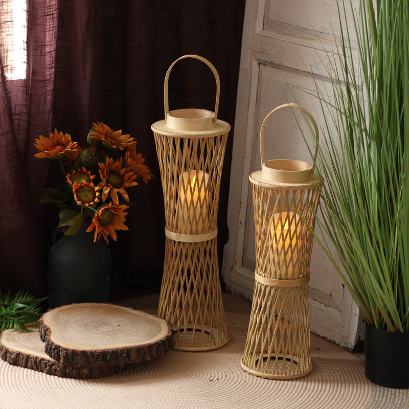 Elegante Laterne aus Rattan Karnz