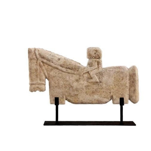 Dekorative Pferd- und Reiterstatue