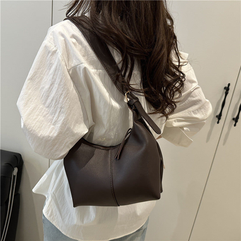 Moderne Strukturierte Hobo Tasche Karnz