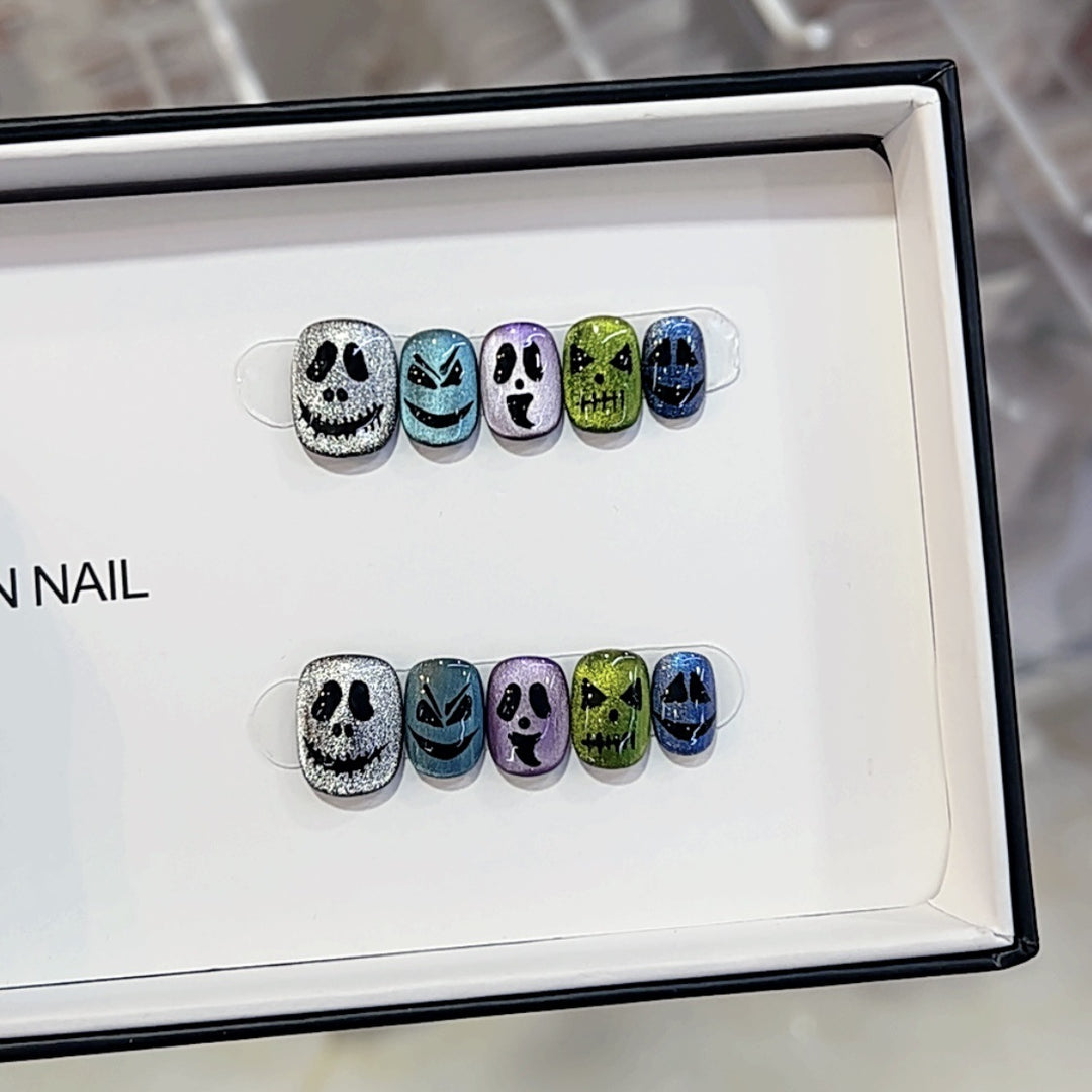 Kreatives thematisches Press-On-Nagelset Karnz