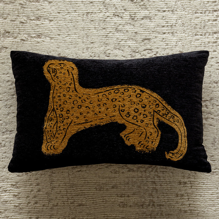 Luxuriöses Kissen mit Pantherdesign