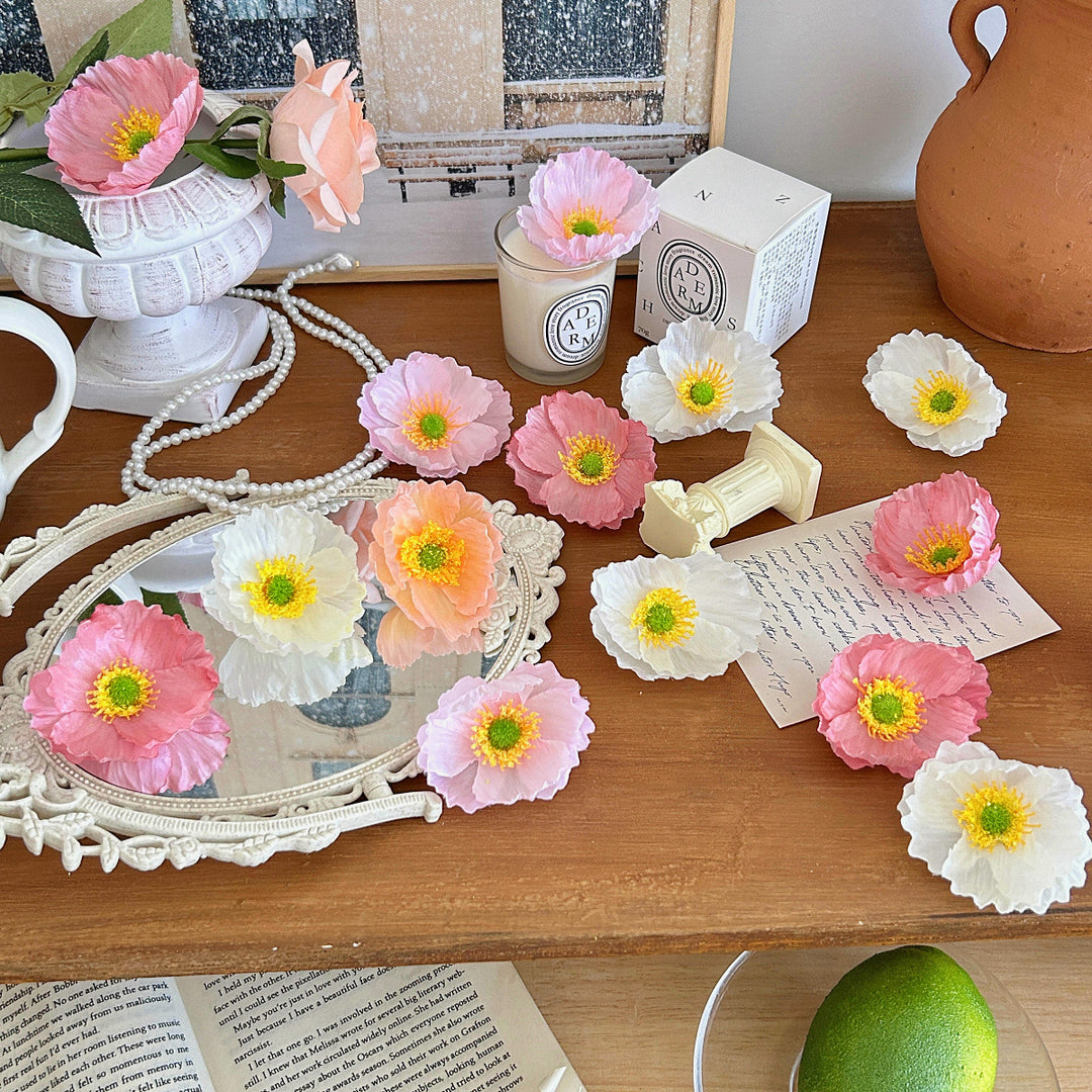 Elegante Künstliche Blüte mit Detailreichem Mittelpunkt Karnz