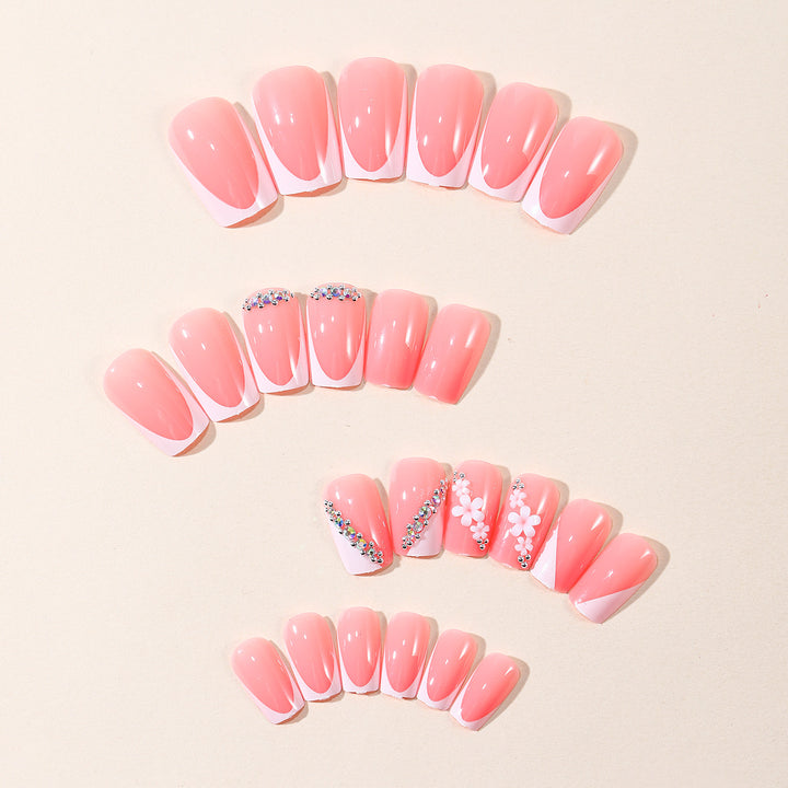 Dekoratives Nail Art Set Karnz