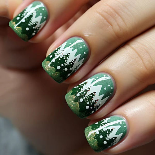 Kunstnägel mit Winterlichem Tannenbaum-Motiv Karnz