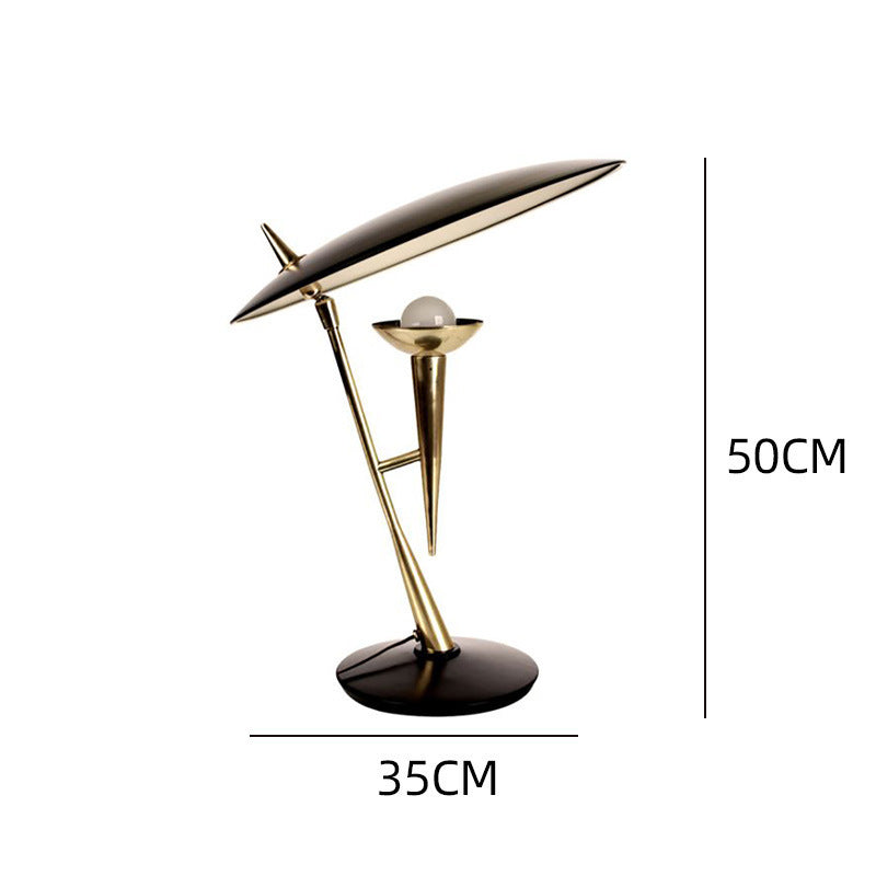 Künstlerische Erklärung Tischlampe