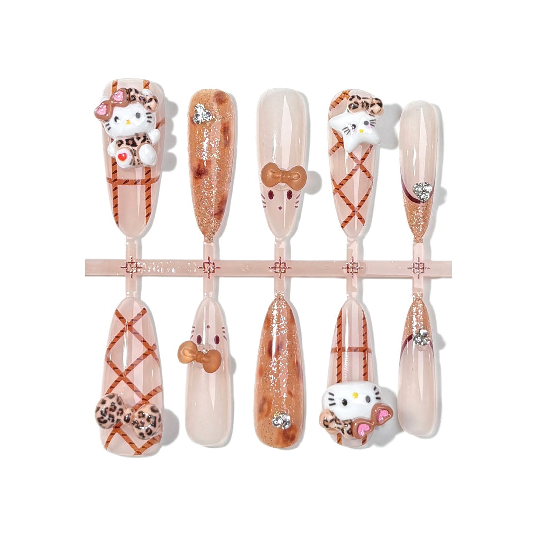 Verspielte Charakter-Themen Press-On Nail Kollektion