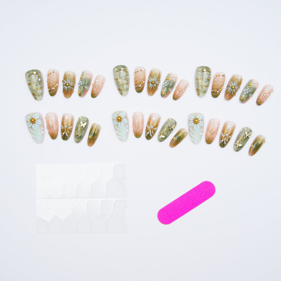 Glamouröse Aziatische Kunstnagelkollektion Karnz