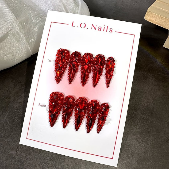 Rhinestone-beschichtete Stiletto-Nagelverlängerungen Karnz