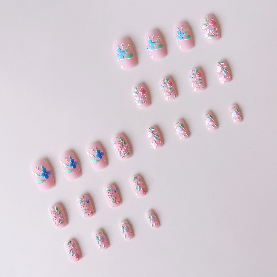 Kunstnagelset mit floralen 3D-Verzierungen Karnz 1788017362