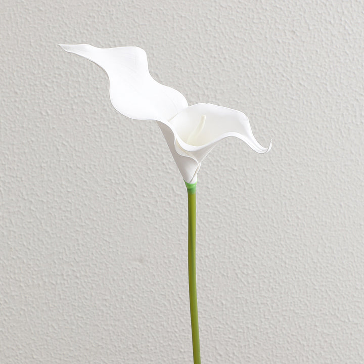 Künstlicher Calla-Blütenzweig mit realistischen Details Karnz