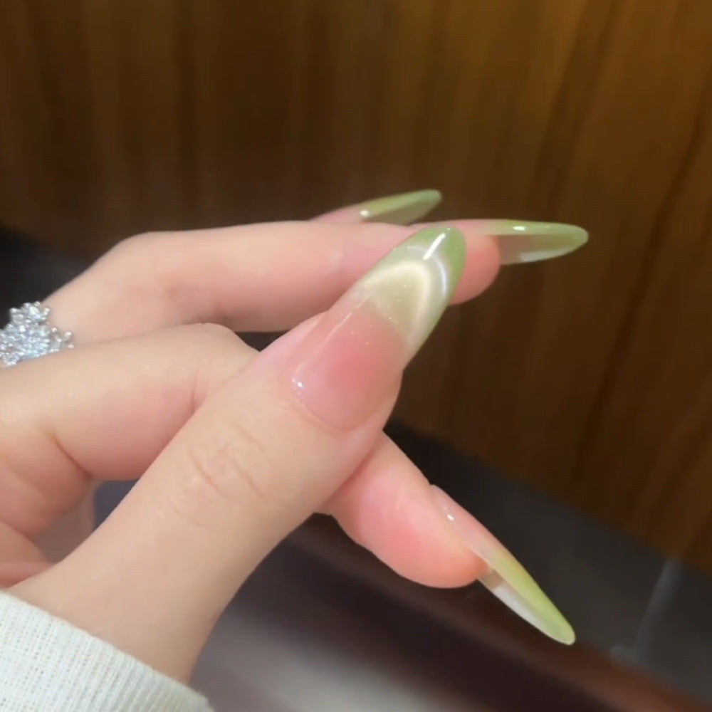 Thematische Charakter-verschönerte Press-On Nagelset Karnz