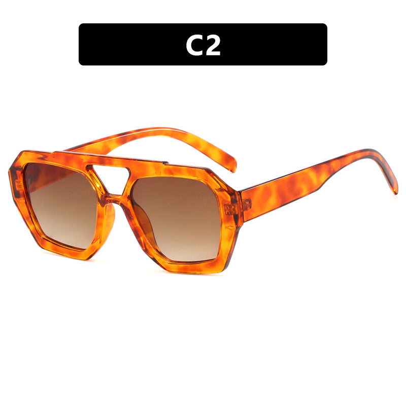 Damen stilvolle Sonnenbrille im markanten Achtkant-Design Karnz