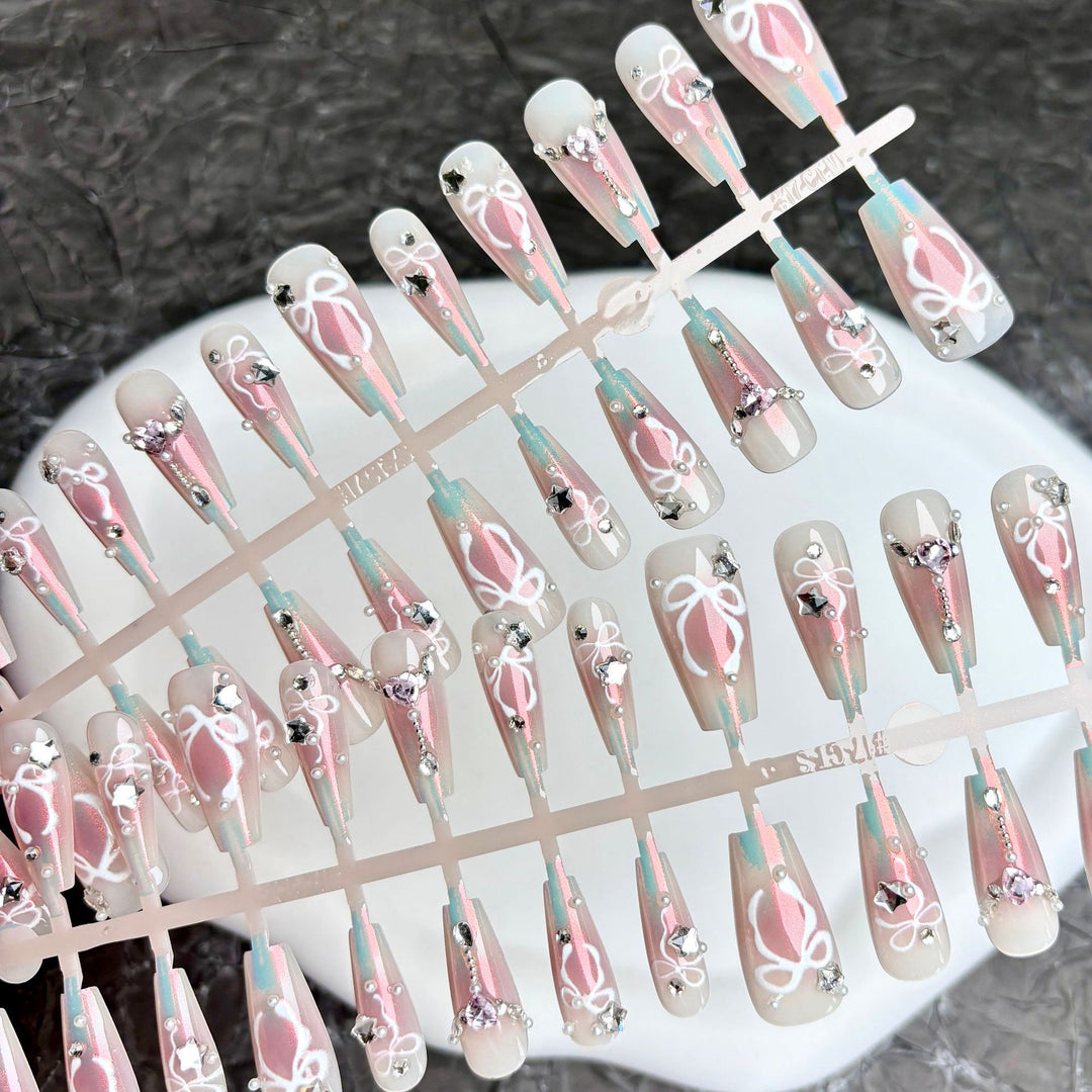 Elegantes Gradient Press-On Nagelkunst Set