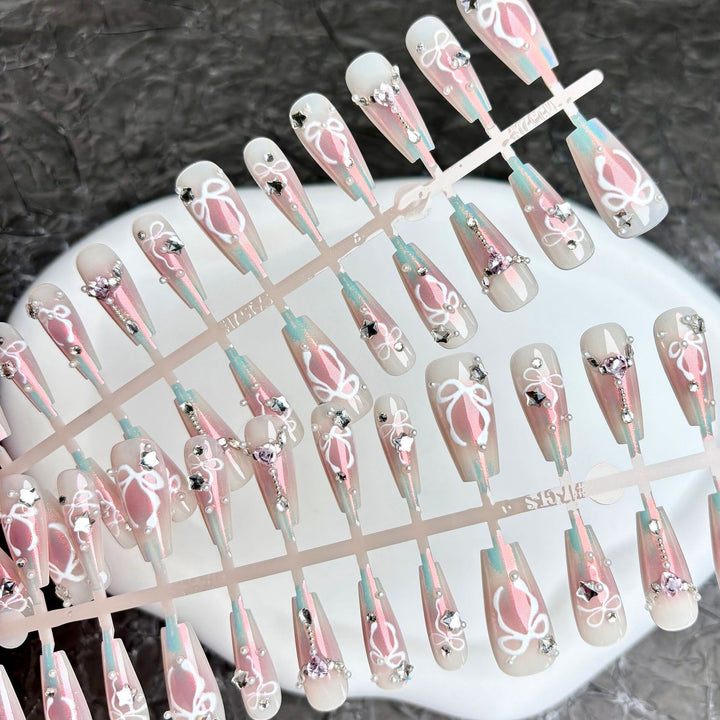 Elegantes Gradient Press-On Nagelkunst Set