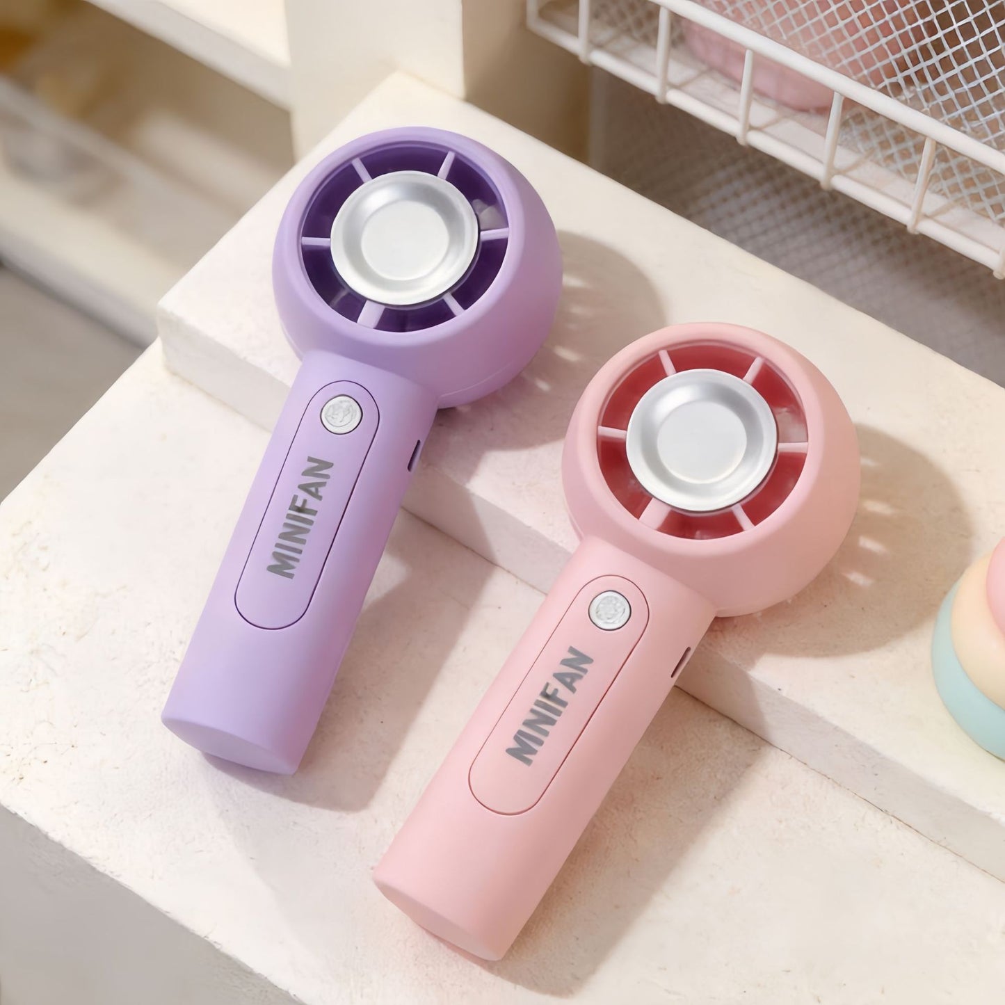 Damen Tragbarer USB Mini-Ventilator mit innovativem Design Karnz
