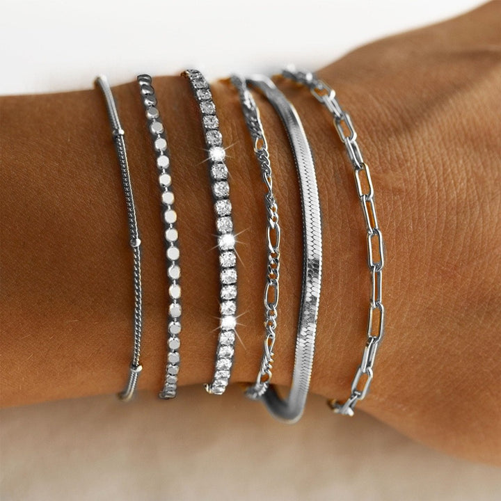 Mehrlagiges Silber Charm Armband Set Karnz