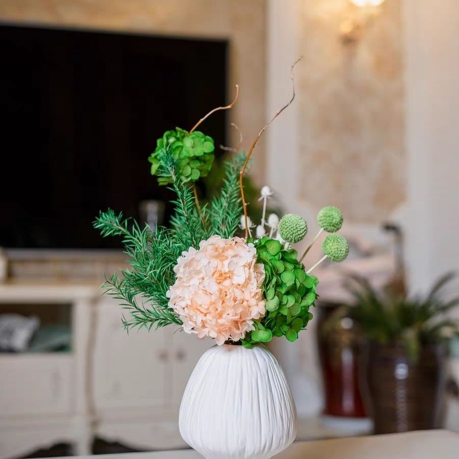 Elegante Blumenarrangement Dekoration für stilvolle Räume