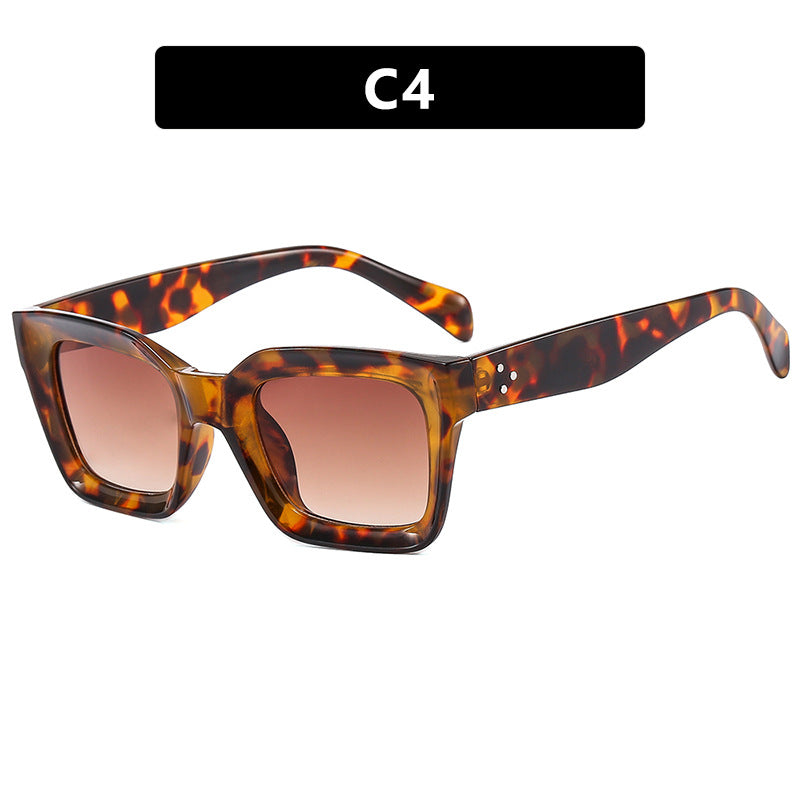 Damen oversized Sonnenbrille mit markantem Design Karnz