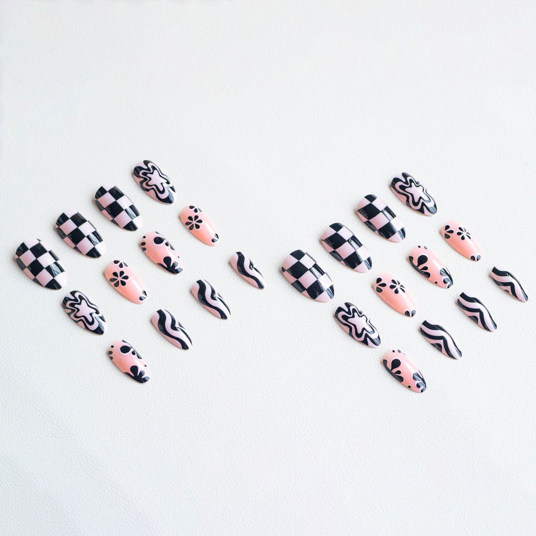 Künstlerisches Nageldesign Set  1790958040