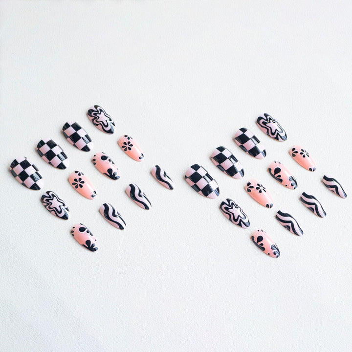 Künstlerisches Nageldesign Set  1790958040