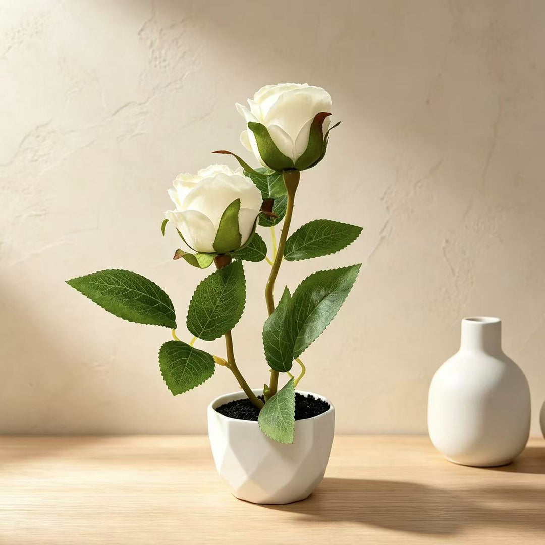 Dekoratives Künstliches Rosengewächs Arrangement für die Wohnkultur